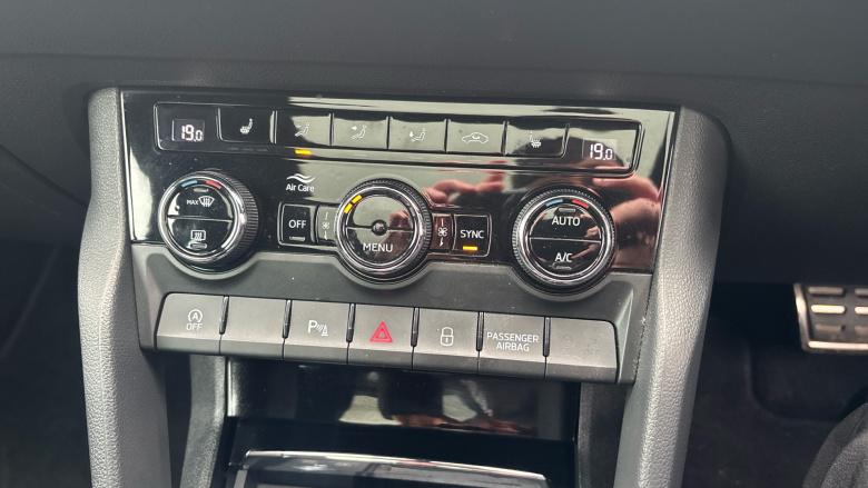 Skoda Karoq 1.5 TSI Sport Line 5dr DSG Petrol Estate